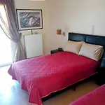 Villa Luxury Beachfront Poseidon Artemisiou παραθαλάσσια στην βόρεια εύβοια για φιλοξενία 9 ατόμων Artemisio