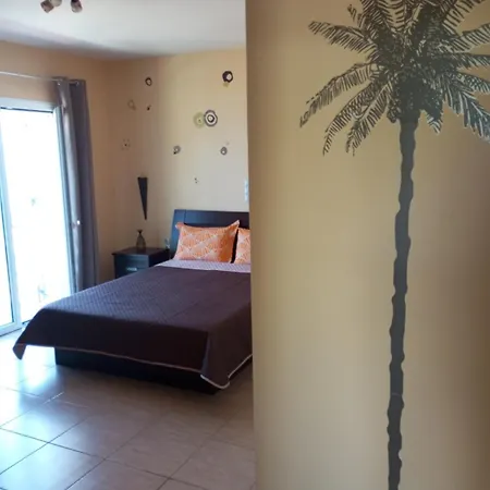 ヴィラ Luxury Beachfront Poseidon Artemisiou παραθαλάσσια στην βόρεια εύβοια για φιλοξενία 9 ατόμων