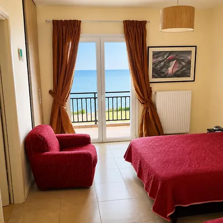 ヴィラ Luxury Beachfront Poseidon Artemisiou παραθαλάσσια στην βόρεια εύβοια για φιλοξενία 9 ατόμων Artemísion
